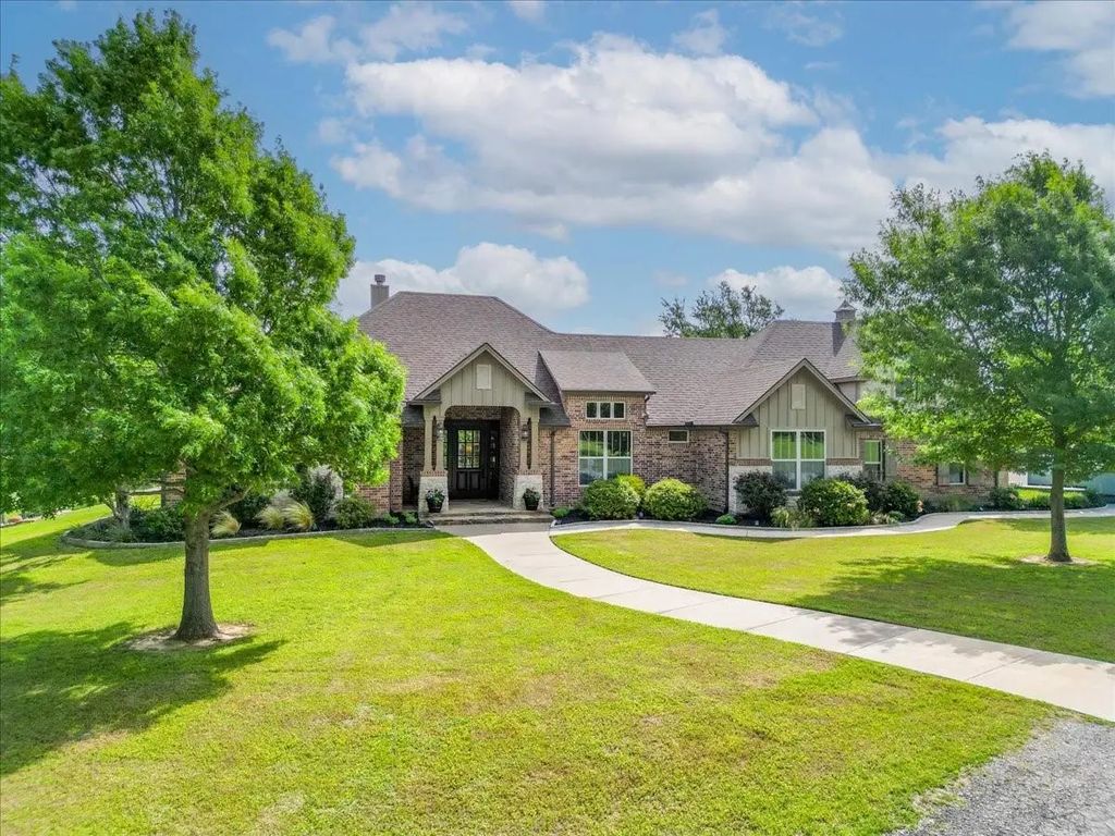 3909 Paluxy Highway, Granbury