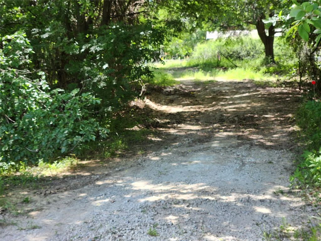 309 Vickie Lane, Gunter