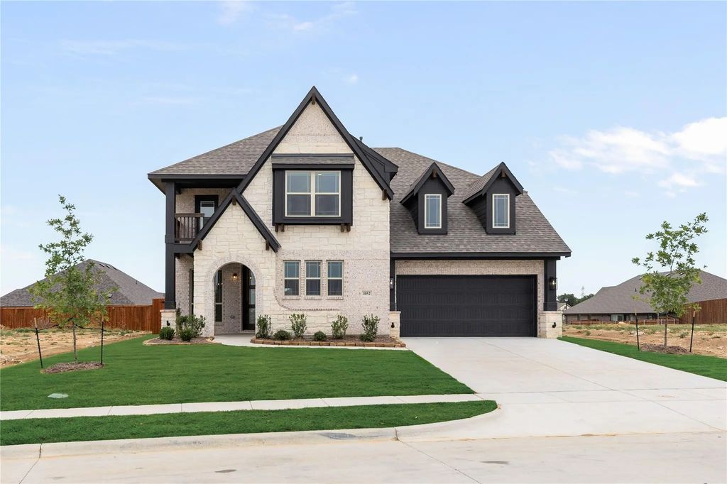 1052 Pineview Lane, Crowley