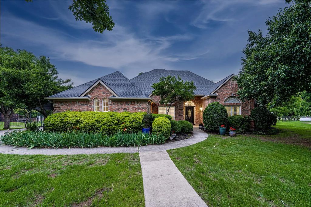 3943 Peregrine Point, Celina