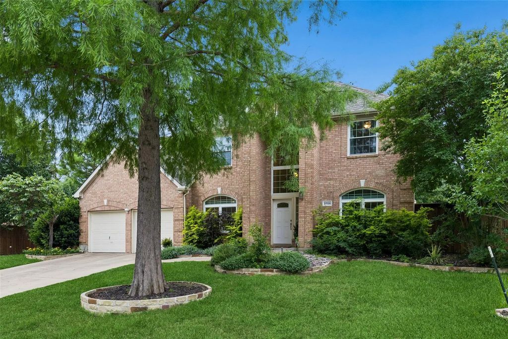 3705 Golden Aspen Drive, Flower Mound