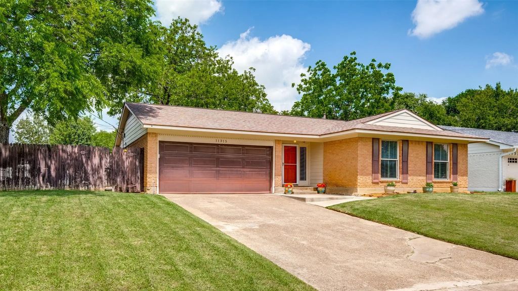 11315 Fernald Avenue, Dallas