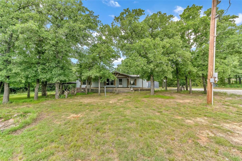 228 Slayden Drive, Sunset