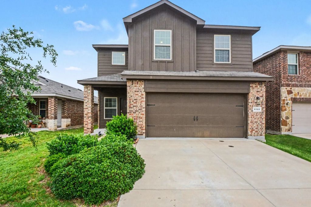 1222 Delmita Drive, Forney