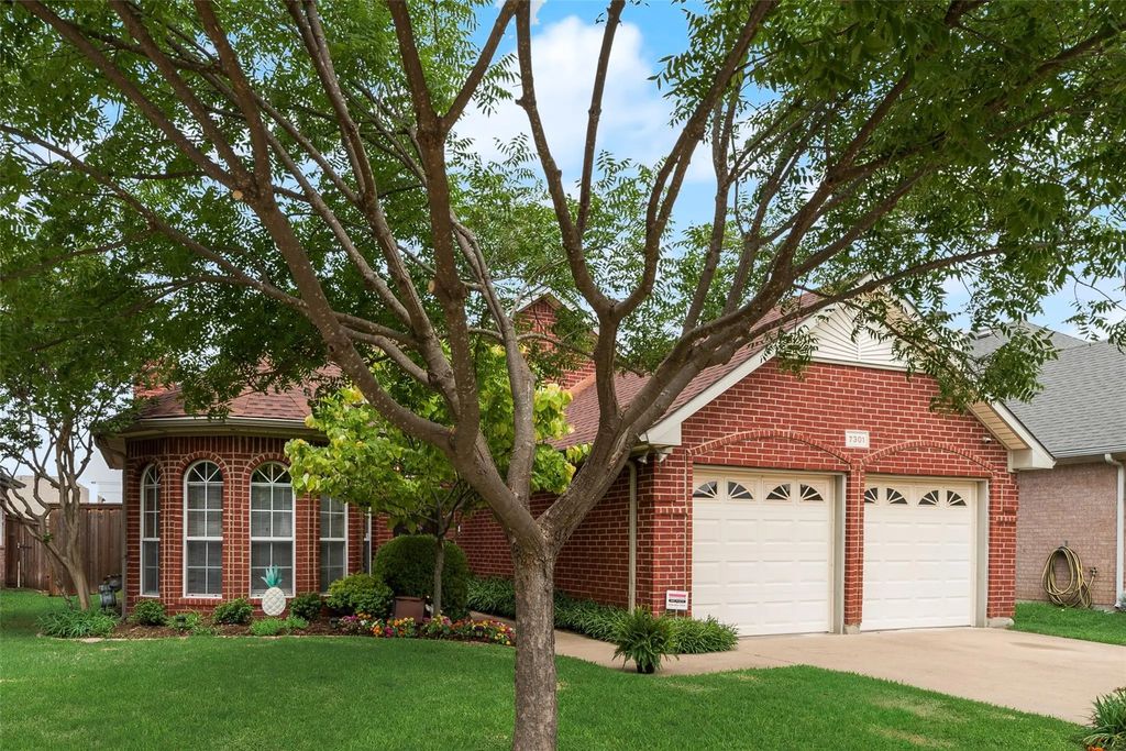 7301 Birchmont Drive, Rowlett