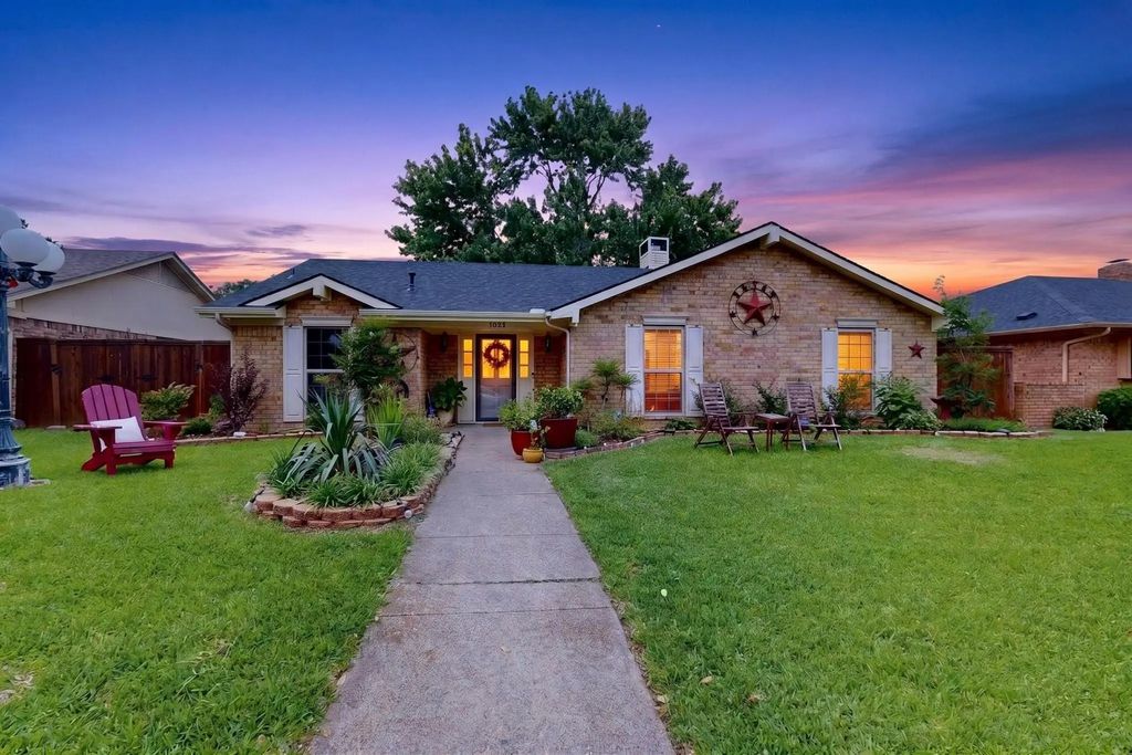 1021 Holland Drive, Garland