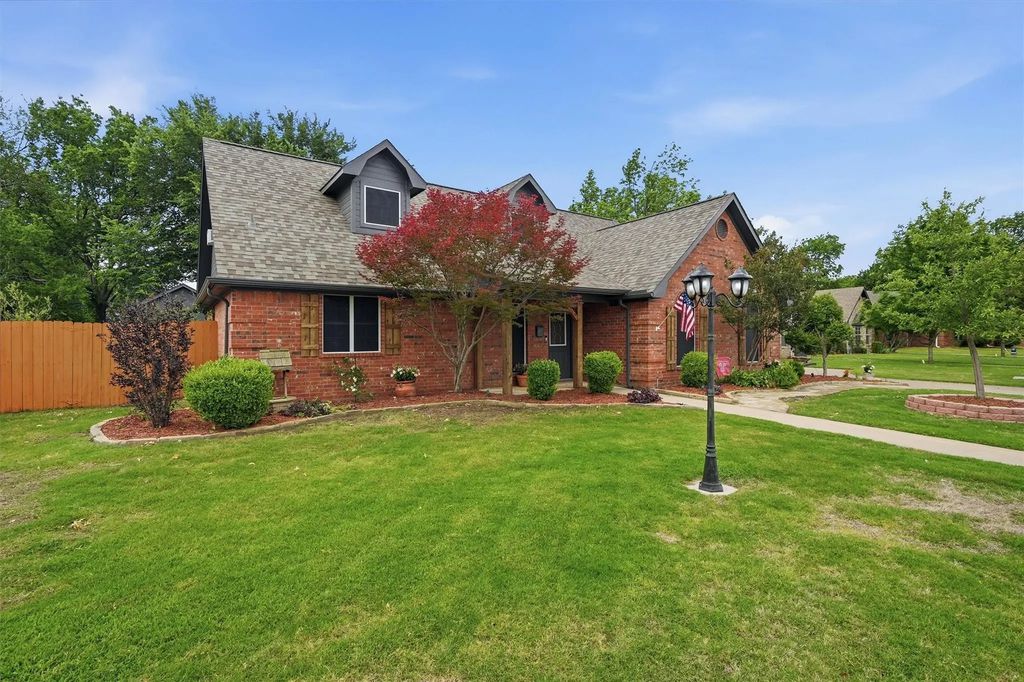 105 Franklin Court, Pottsboro