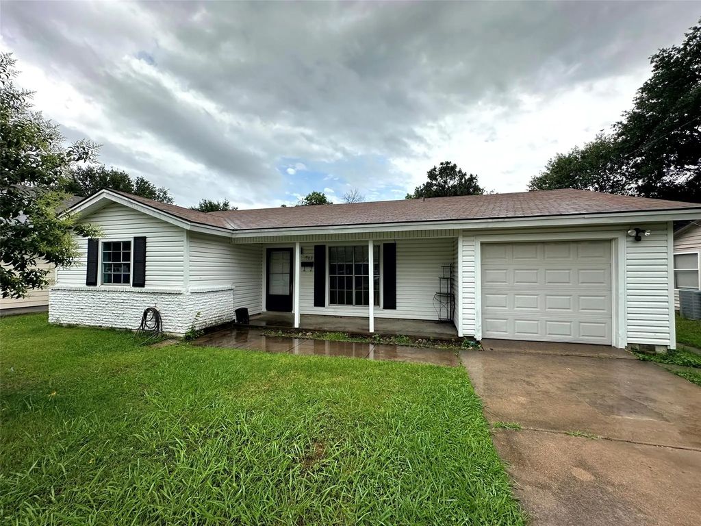 1902 Morgan Street, Irving