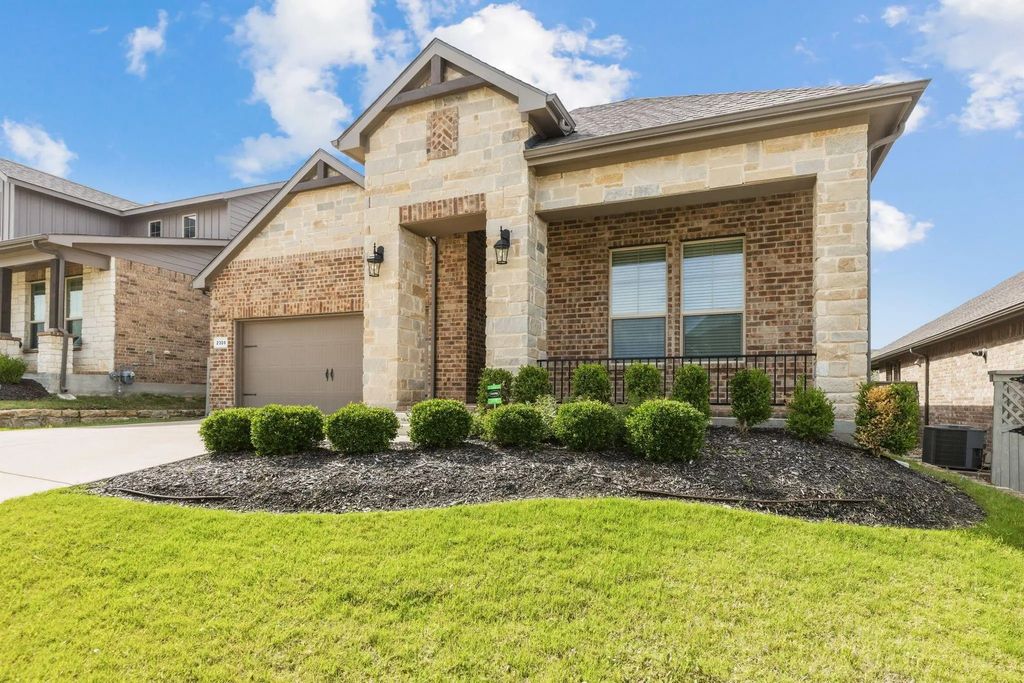 2309 Rooster Lane, Northlake