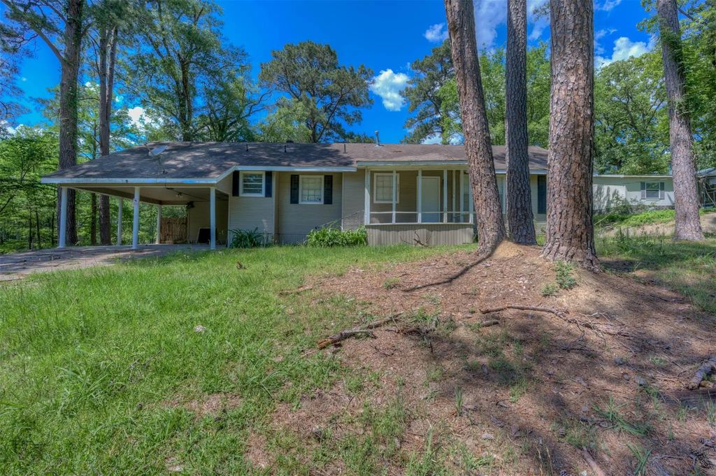 8218 S Lakeshore Drive, Shreveport