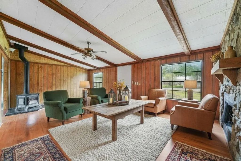 2300 Pecan Valley, Cleburne