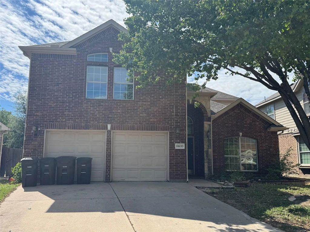 11633 Wild Pear Lane, Fort Worth