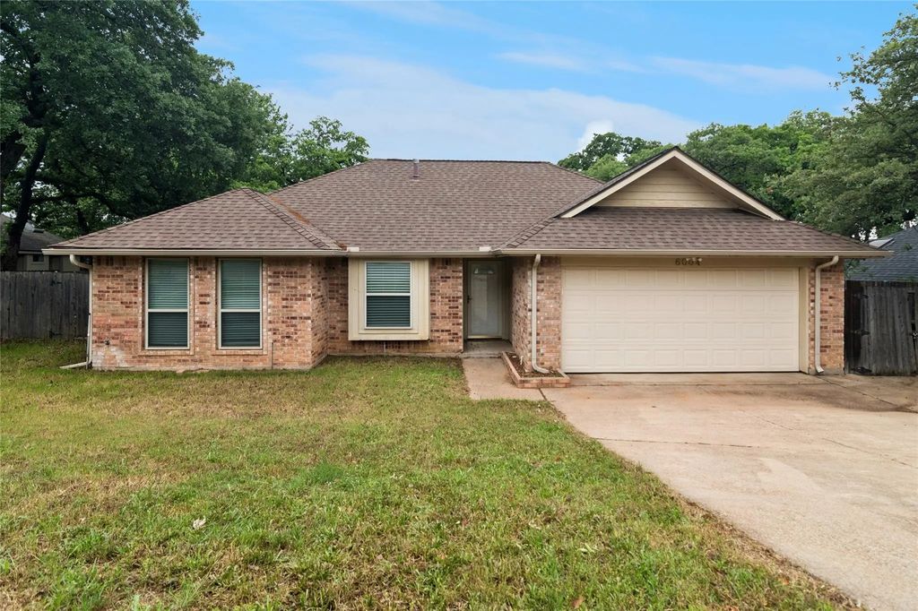 6004 Twinhill Drive, Arlington