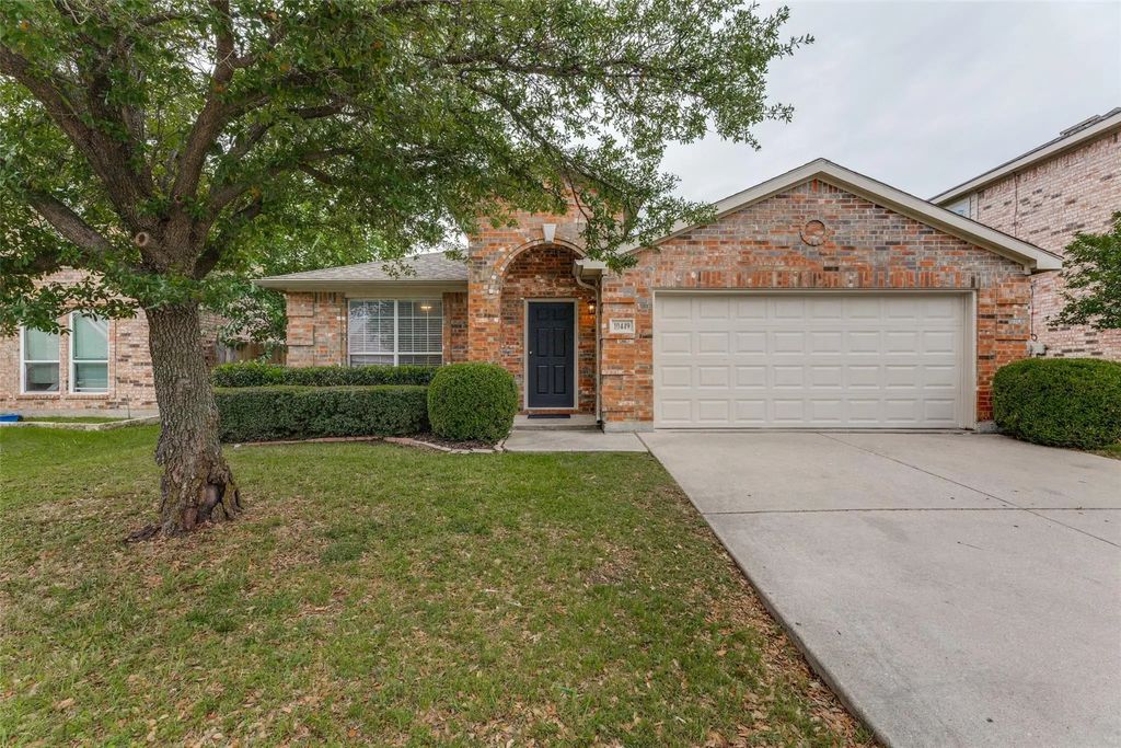 10449 Winding Passage Way, Fort Worth