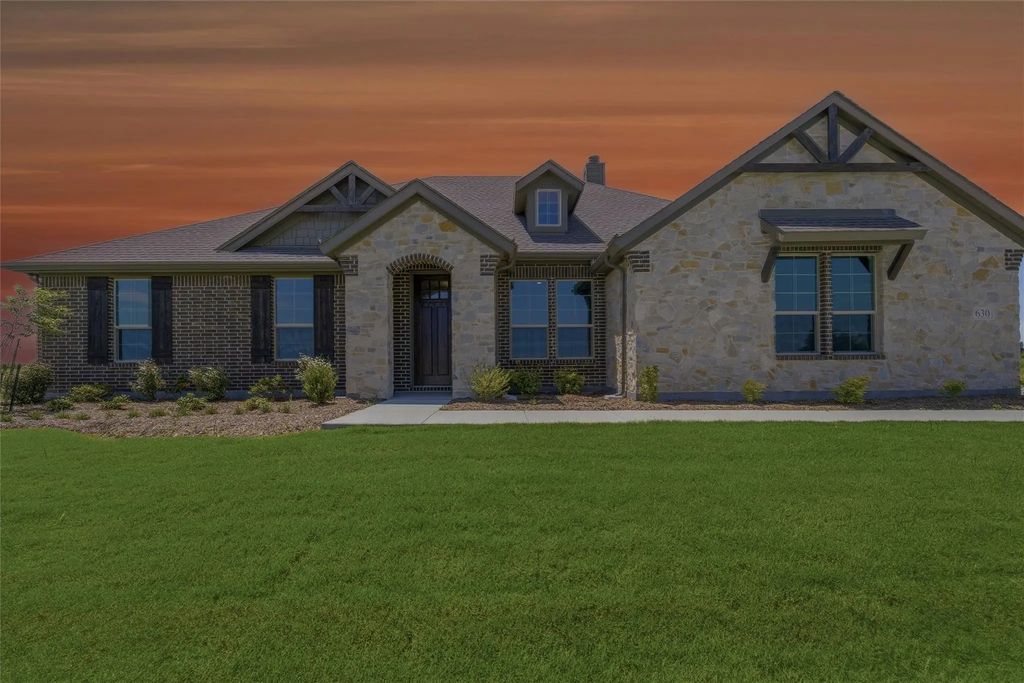 630 County Road 200, Valley View