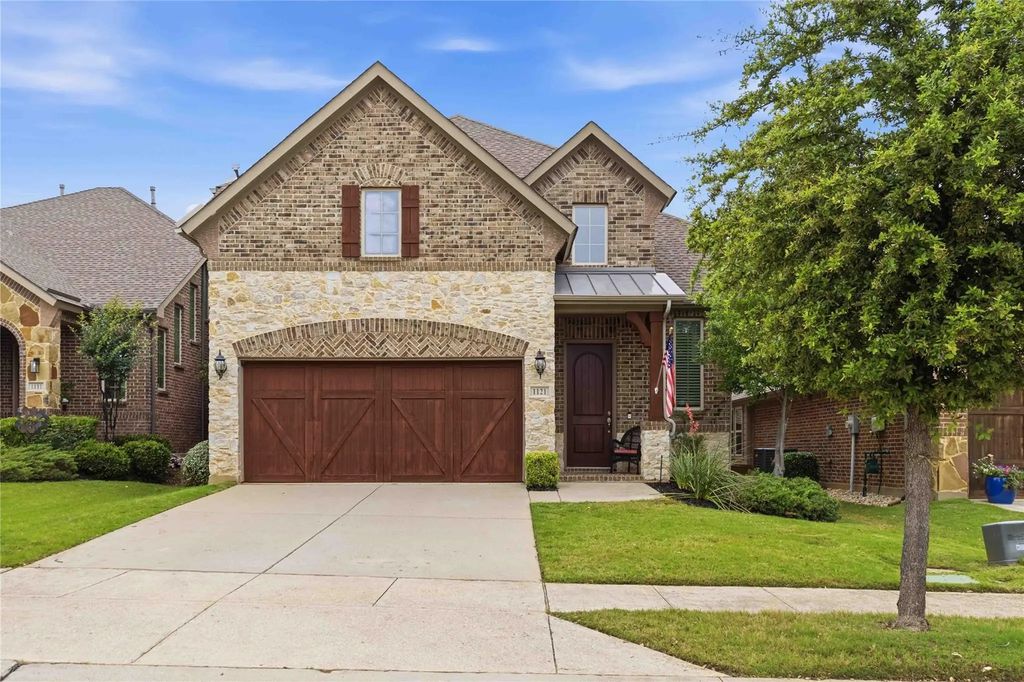 1121 Montgomery Way, Argyle