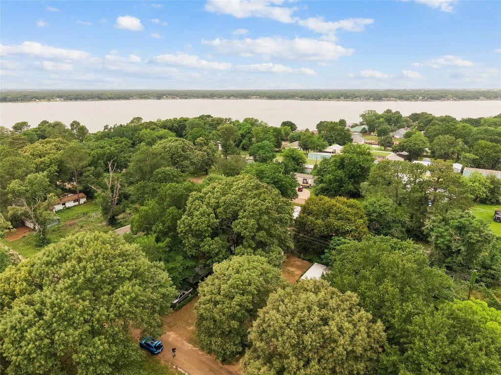 117 Crestwood Drive, Mabank
