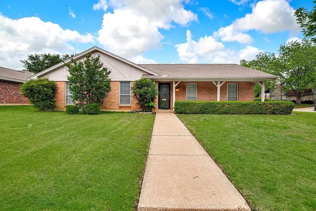 4053 Glenbrook Drive, Arlington