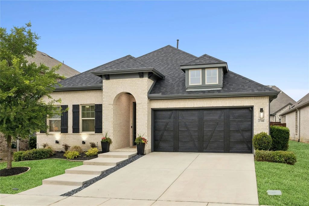 2700 War Admiral Street, Celina