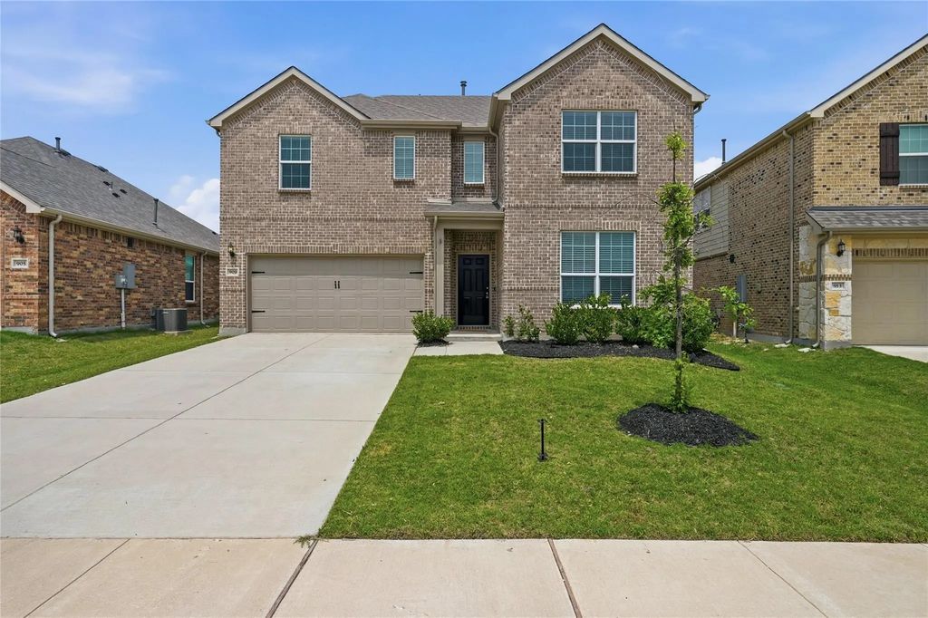 909 Penny Street, Anna