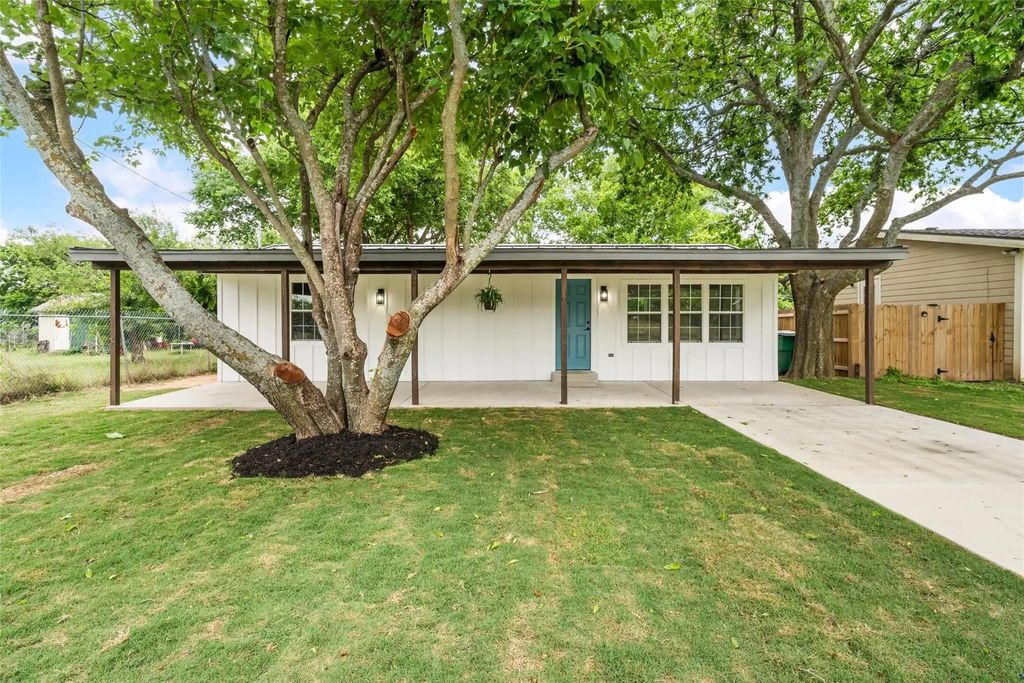 407 Johnson Street, McGregor