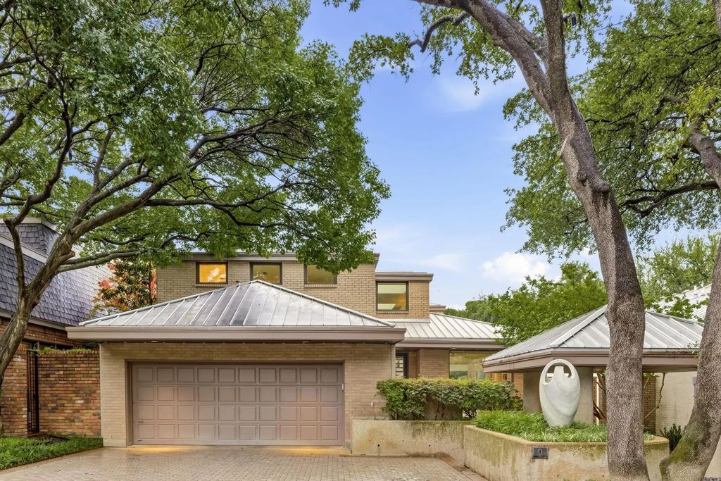 9 Hallshire Court, Dallas