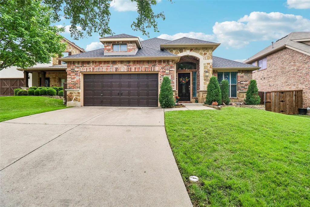 4852 Aidan Court, Fort Worth