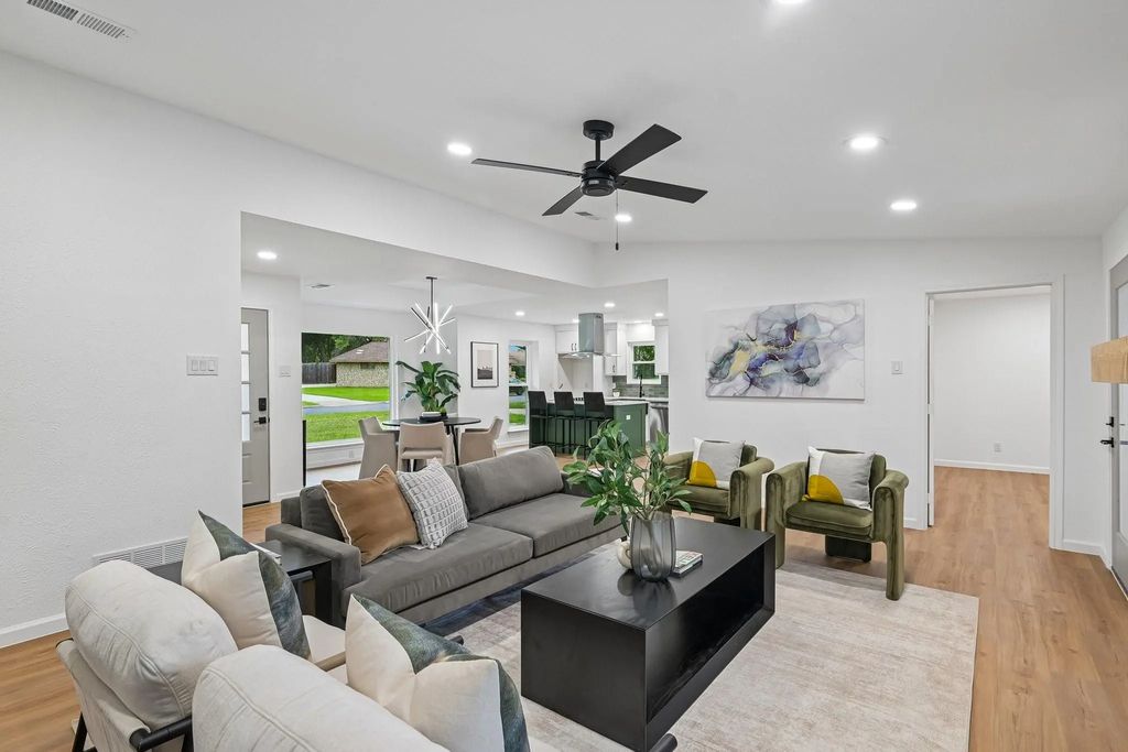 2006 Cornwall Lane, Sachse