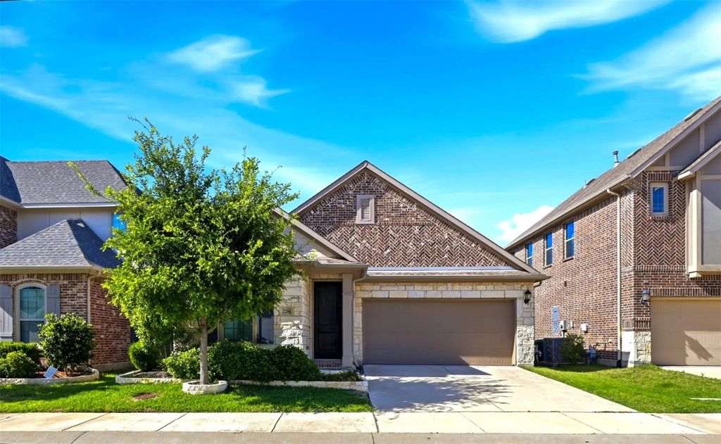 2281 Red Mule Lane, Carrollton