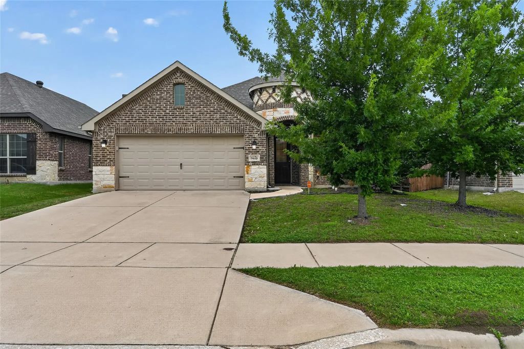 7612 Truchard Drive, Fort Worth