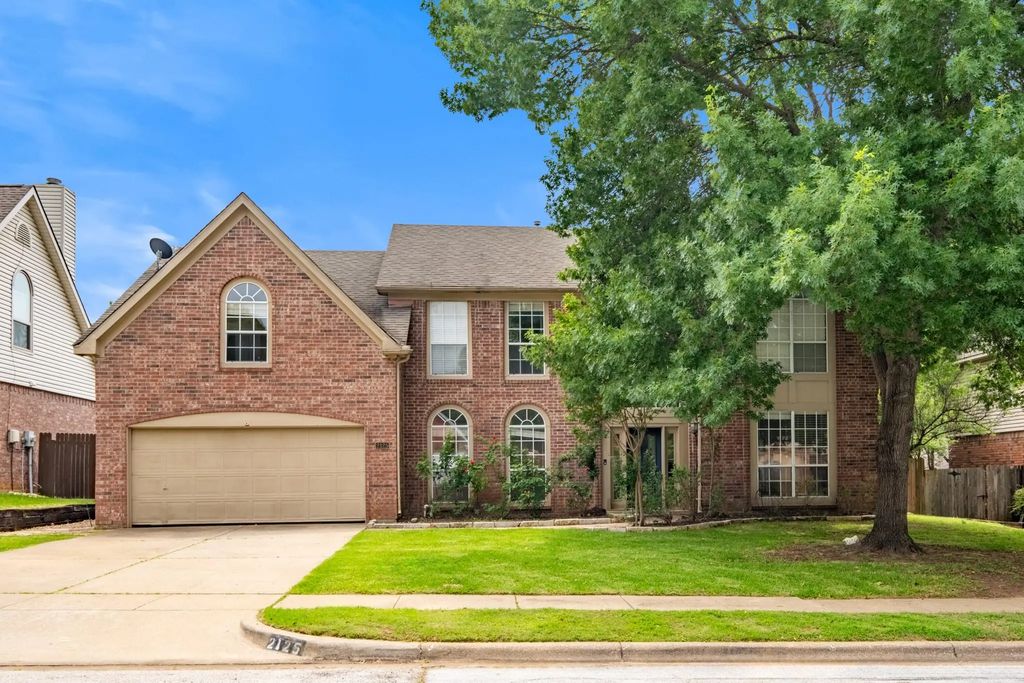 2125 Branchwood, Grapevine