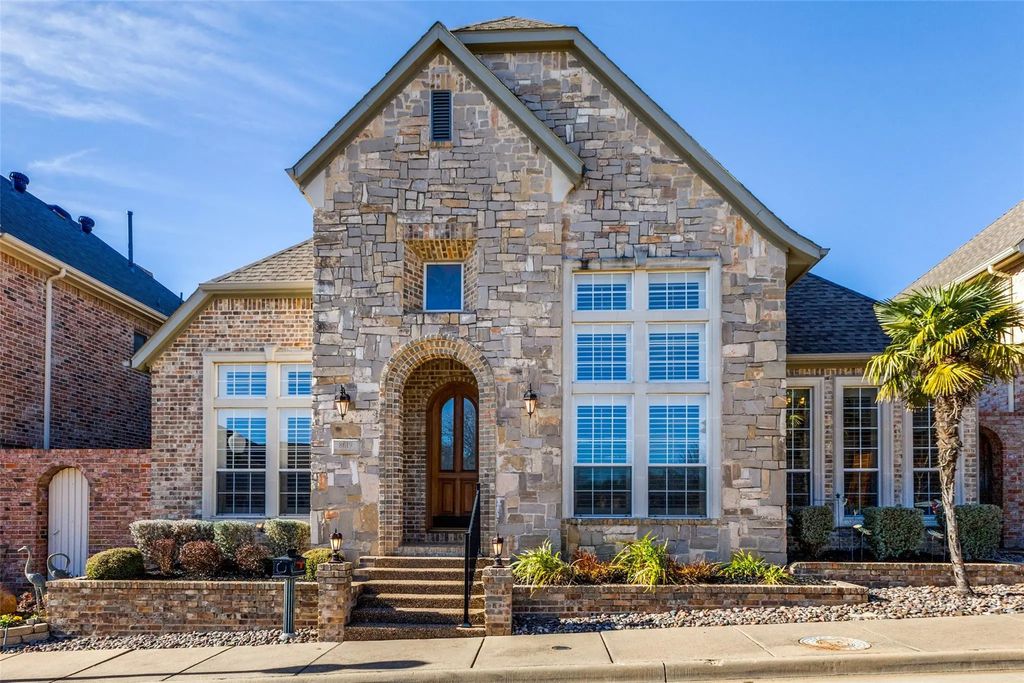 8619 Royalbrook Court, Dallas