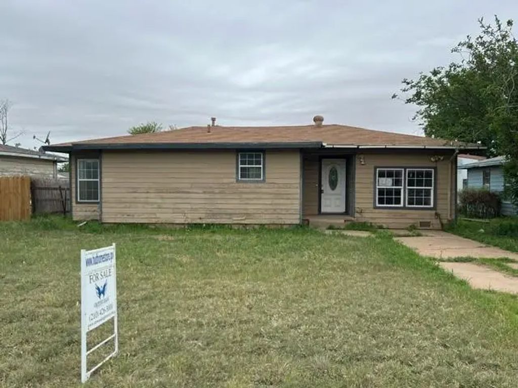 330 Avenue M, Anson