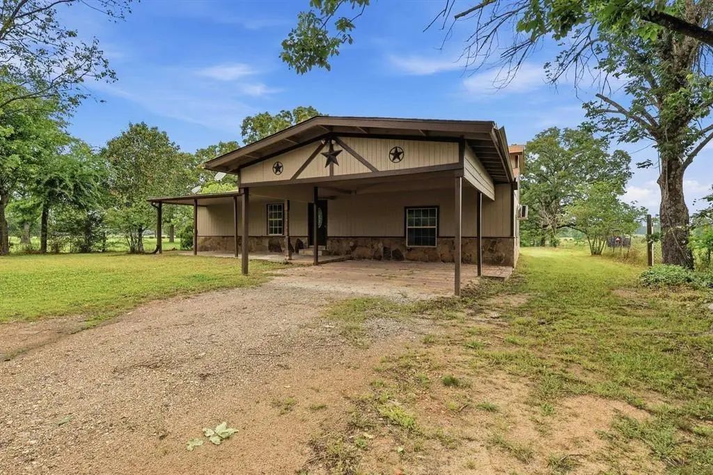 1191 County Road 3240, Mount Pleasant