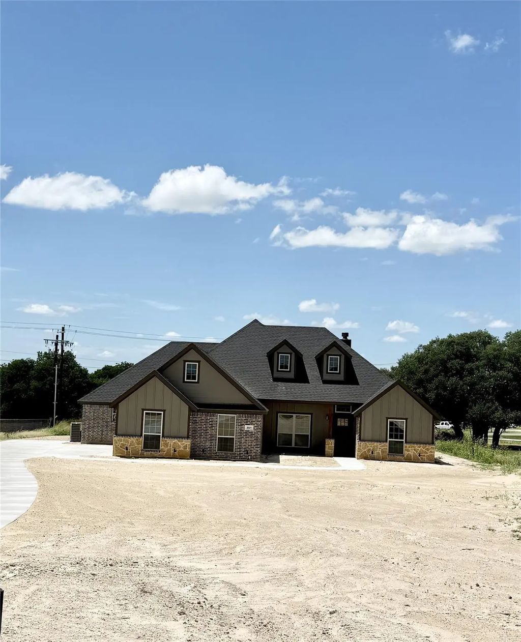 1045 Uplift Drive, Weatherford