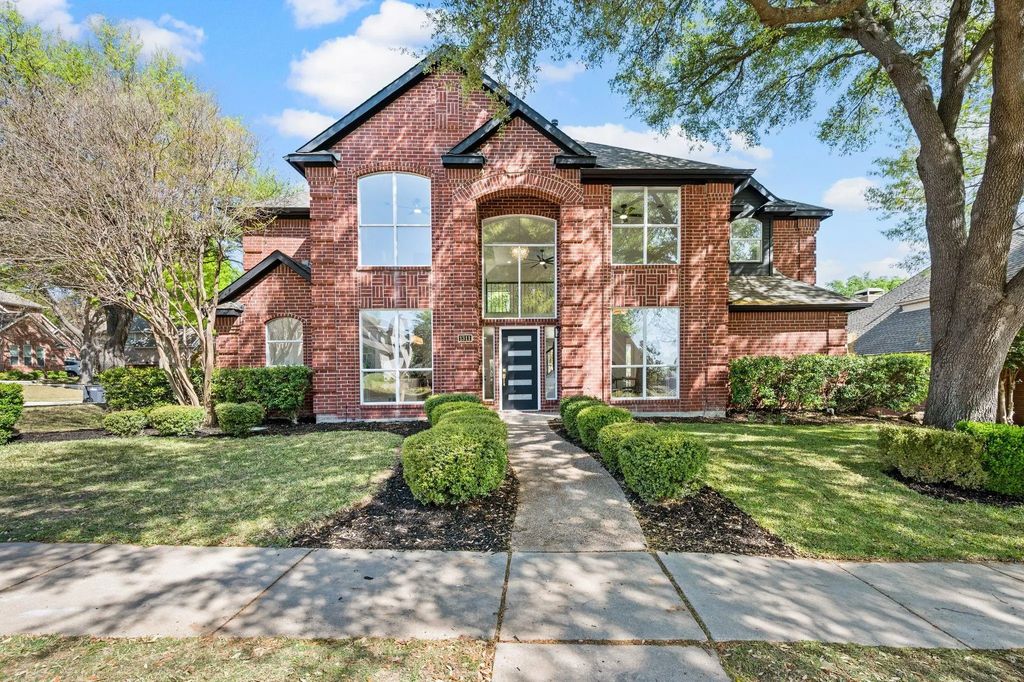 1311 Lakewood Drive, McKinney