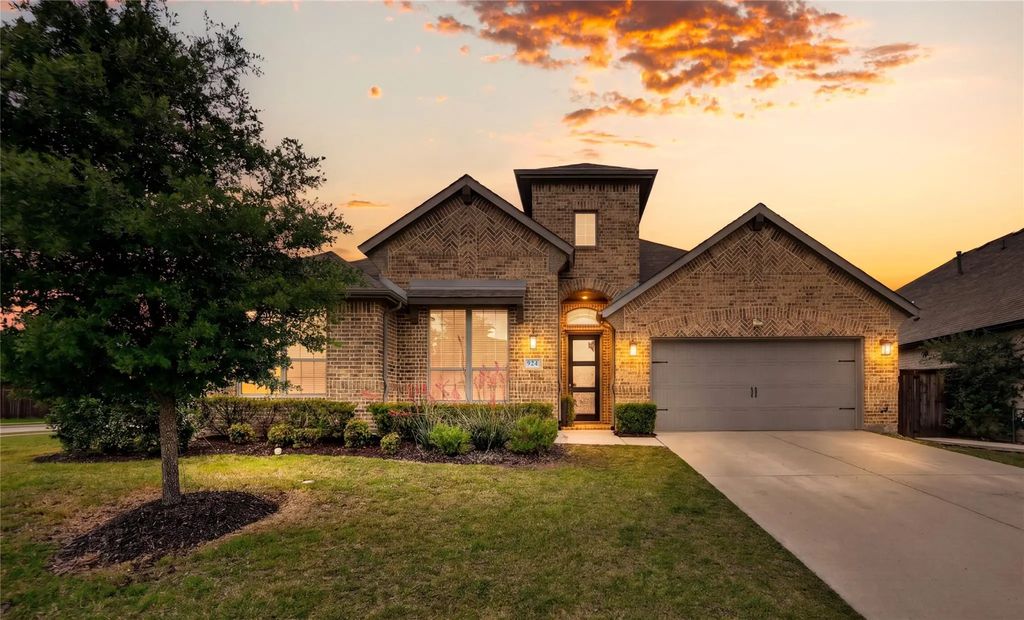 924 Coralberry Drive, Northlake