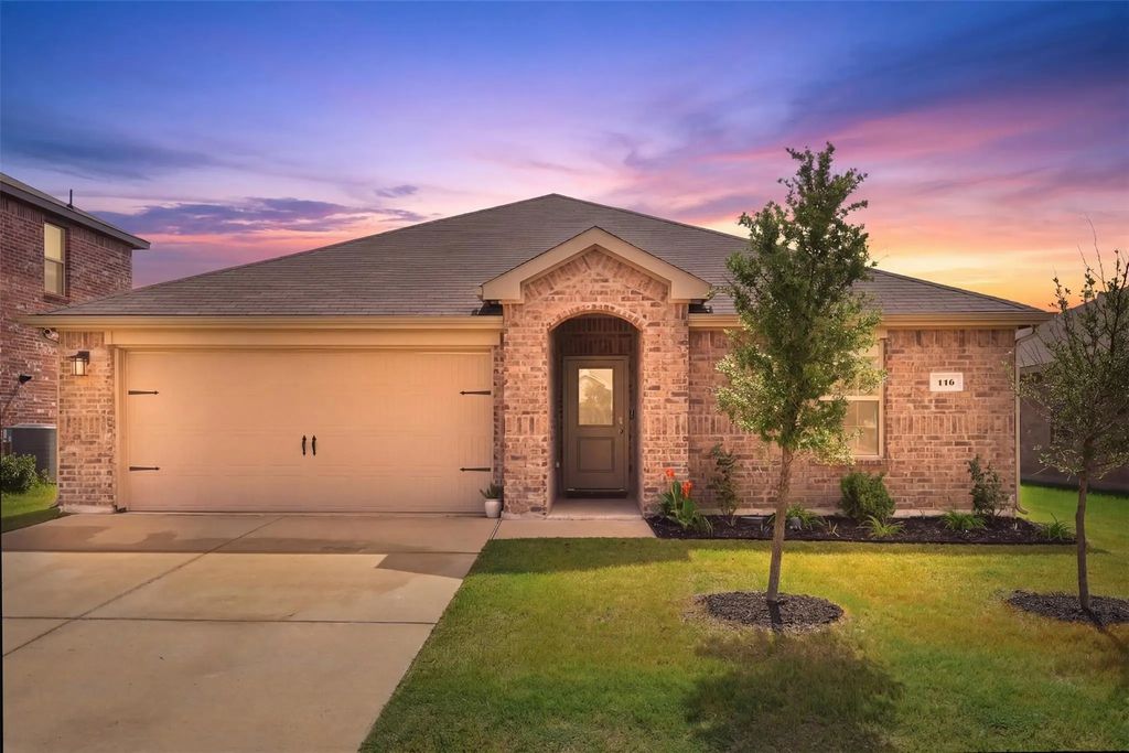 116 Creek Plum Drive, Royse City