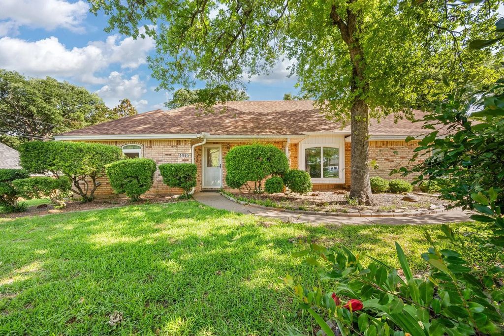 4965 Firewood Drive, Burleson