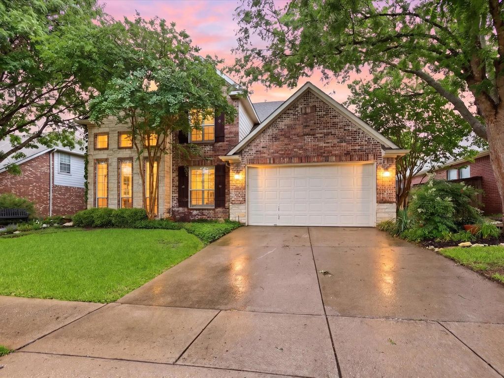 4813 Bellflower Way, Fort Worth