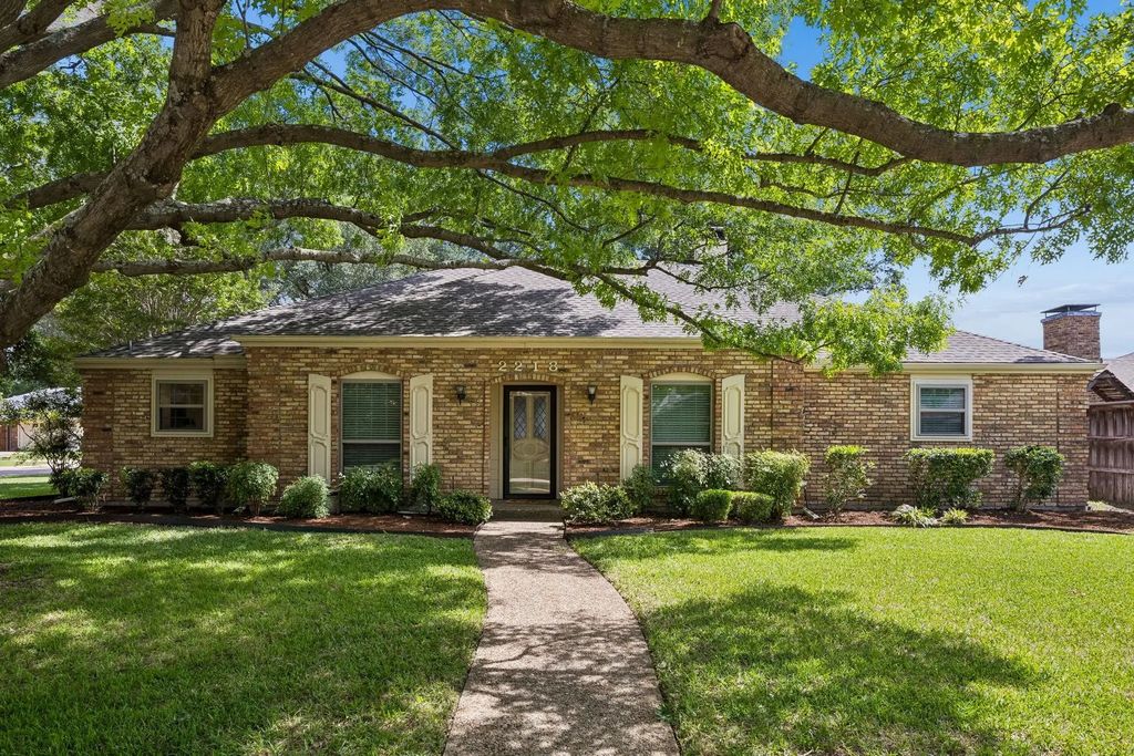 2218 Acacia Street, Richardson