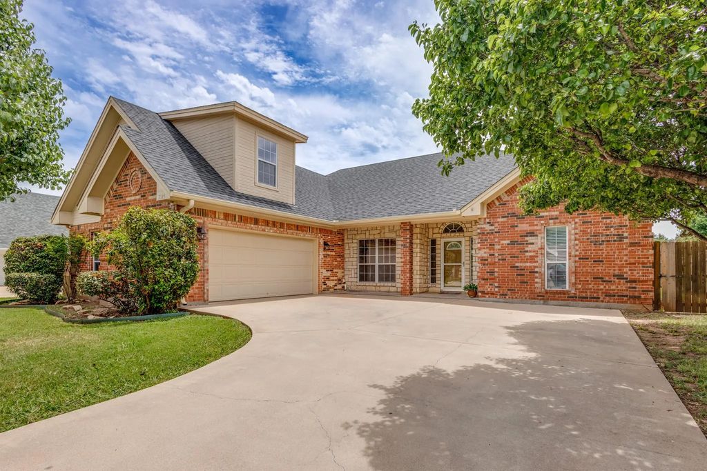 3325 Silver Oaks Drive, Abilene