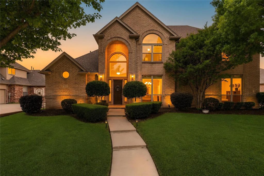 8105 Thornwood Drive, North Richland Hills