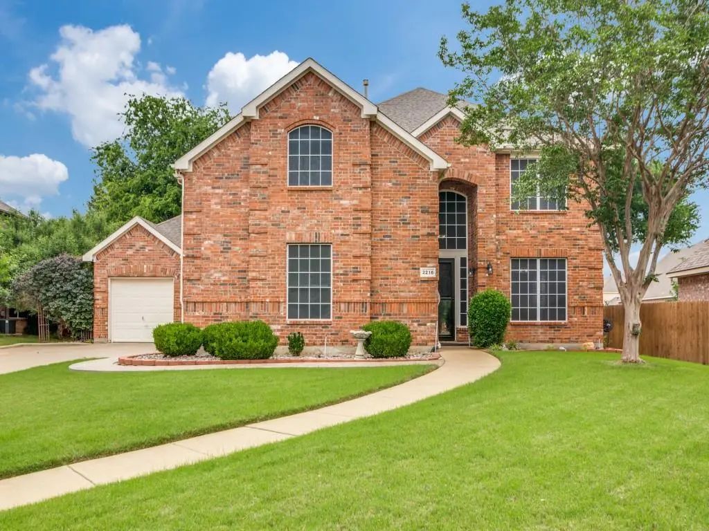 2216 Forest Creek Drive, Mansfield