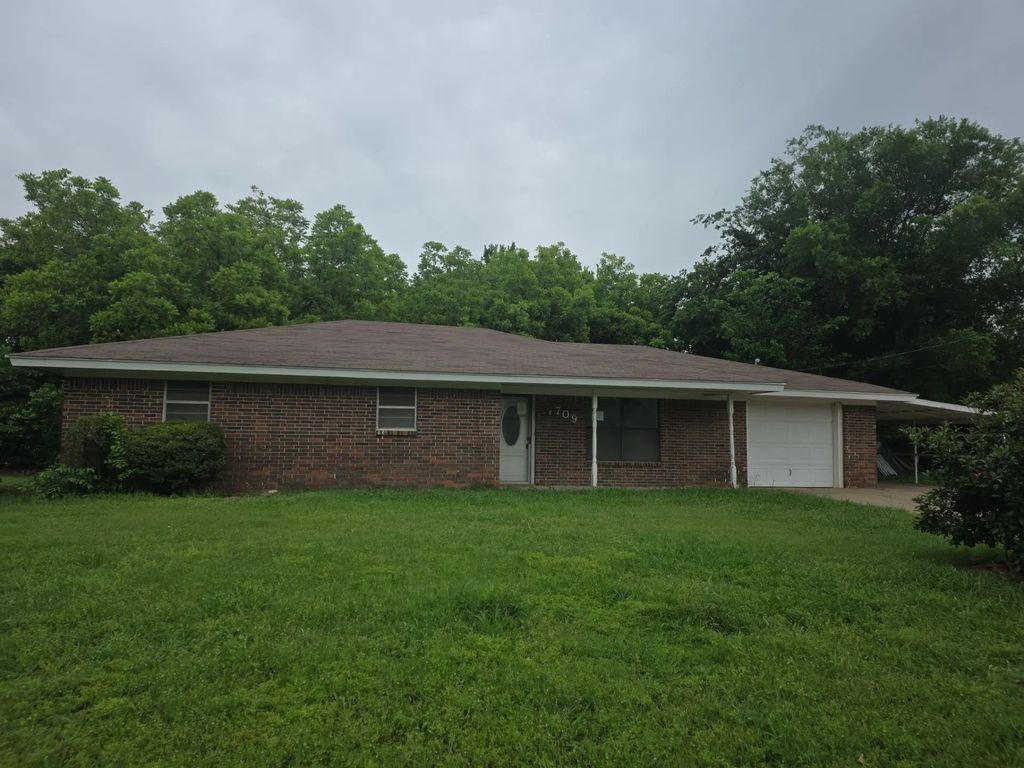 709 Lee Street, Bowie
