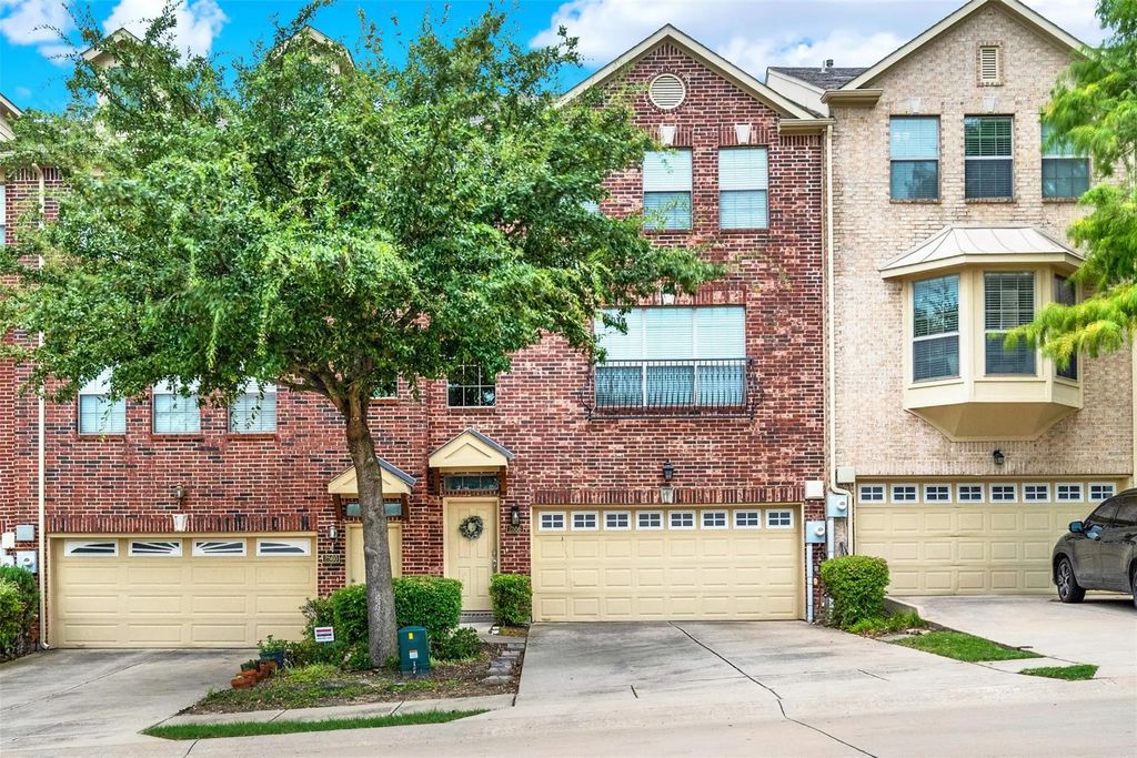 2556 Chambers Drive, Lewisville