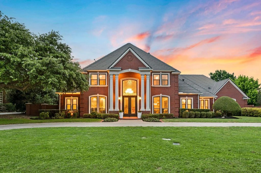 4111 Buckingham Place, Colleyville