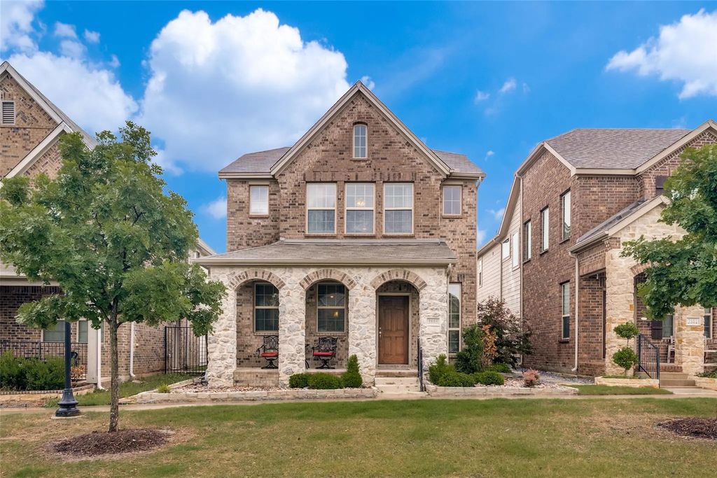 3805 Margo Mews, Rowlett