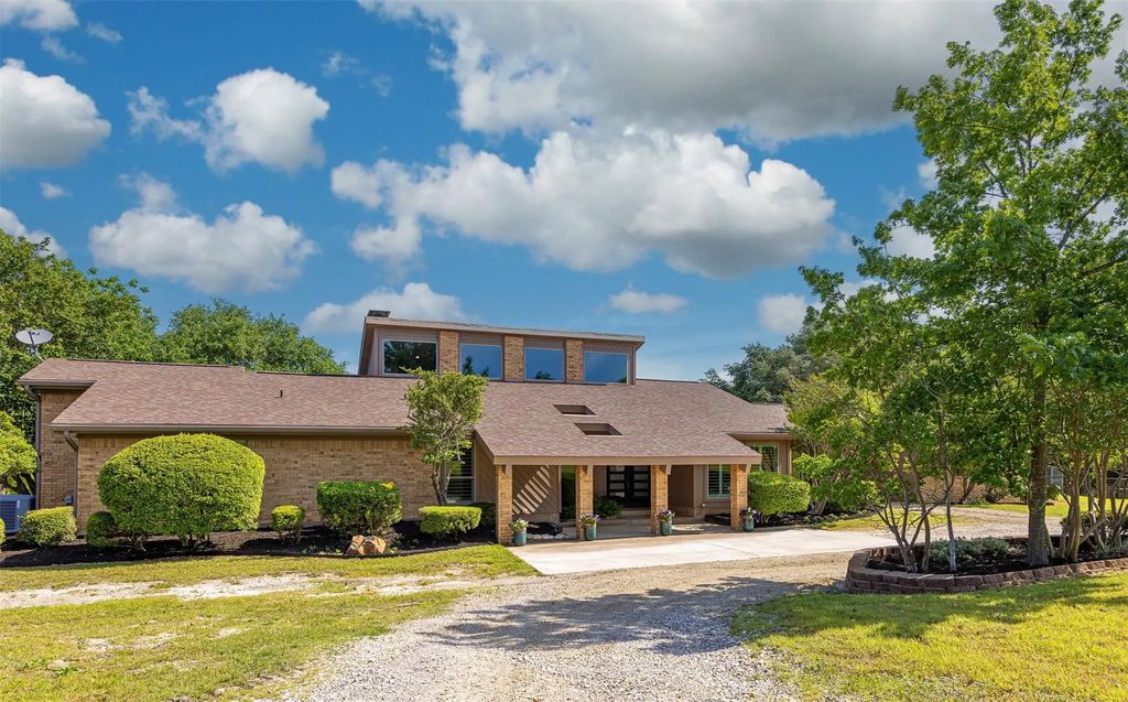 1075 Christian Lane, Lucas