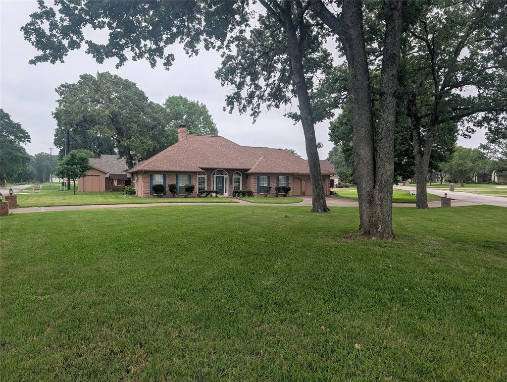 17909 Country Club Drive, Kemp